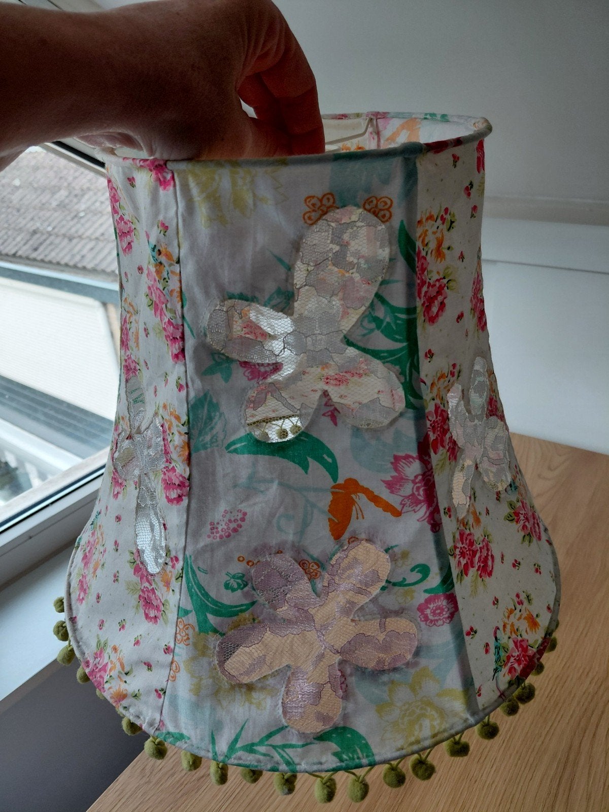 Gratis op te halen leuke lampenkap voor een kinderkamer, Huis en Inrichting, Lampen | Lampenkappen, Ophalen, Zo goed als nieuw