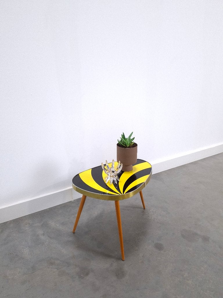 Vintage jaren 50 zwart geel gestreept formica tafel, plant, Minder dan 45 cm, Minder dan 55 cm, Gebruikt, Ophalen of Verzenden