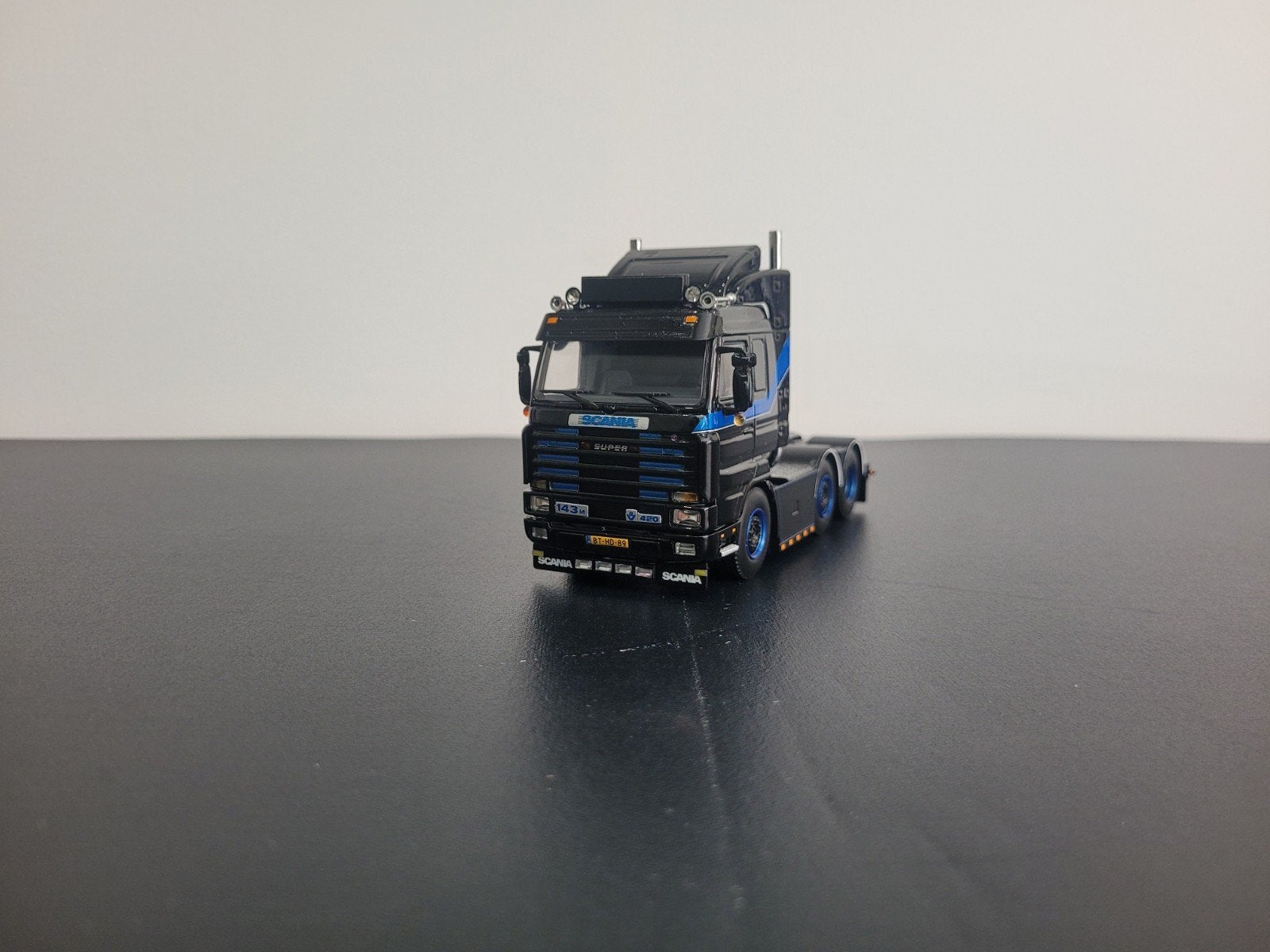 Wsi Scania 143, Ophalen of Verzenden, Zo goed als nieuw, Bus of Vrachtwagen, Wsi
