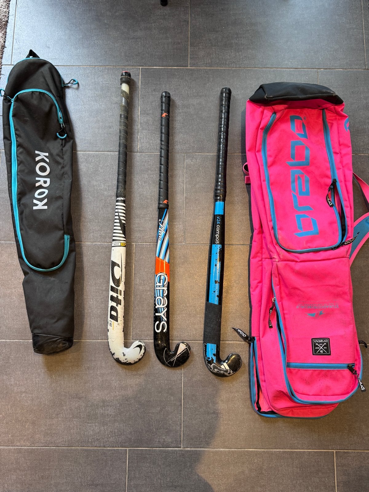 Hockey set: 3 sticks en 2 tassen (Dita, Grays, Brabo, Korok), Ophalen of Verzenden, Gebruikt, Stick