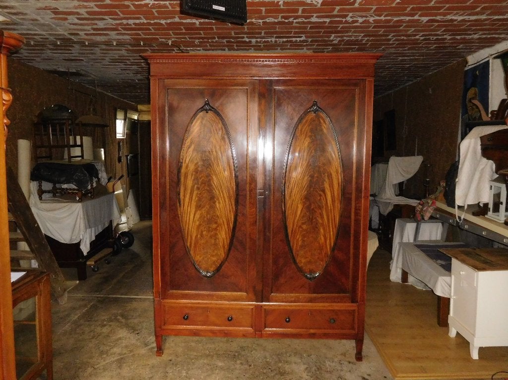 huiskamerkast, Ophalen, Met deur(en), 200 cm of meer, 150 tot 200 cm