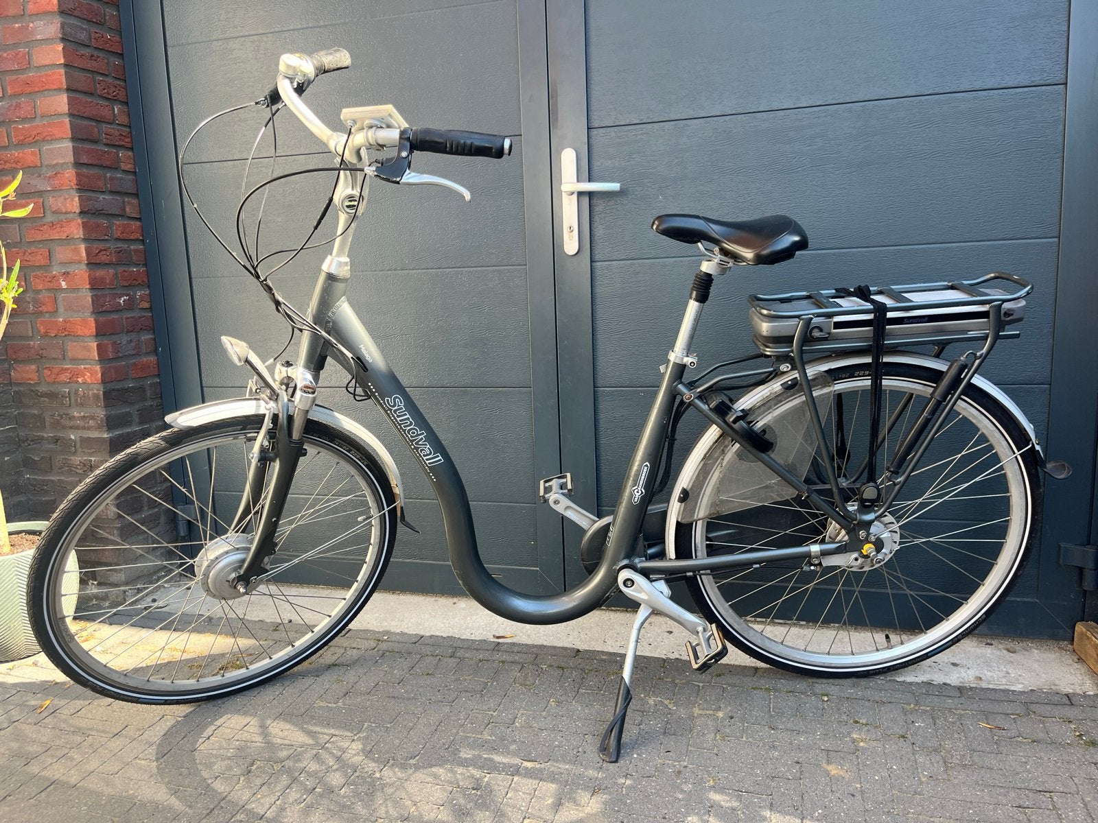 Sundvall Malaga elektrische damesfiets met lage instap, Gebruikt, Minder dan 47 cm, 30 tot 50 km per accu, Ophalen