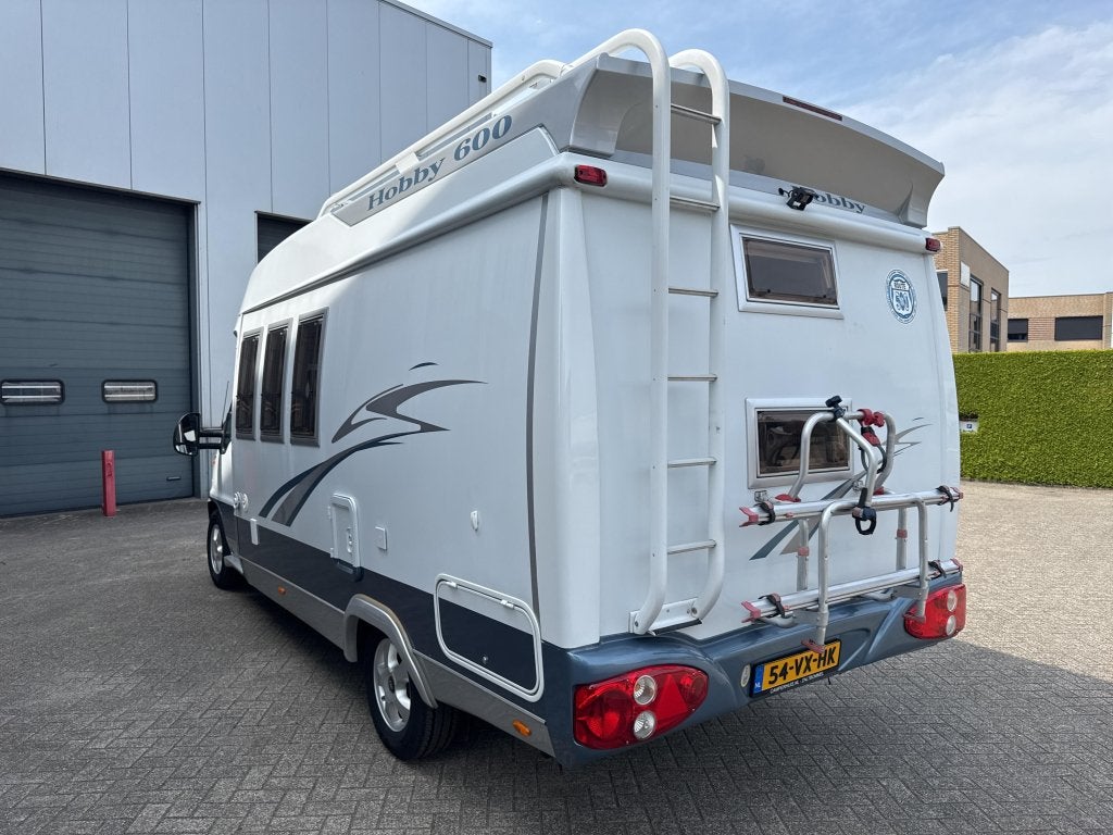 Foto 4 van Unieke Hobby 600 2.8 JTD, NAP stapelbedden MaxxFan GARANTIE