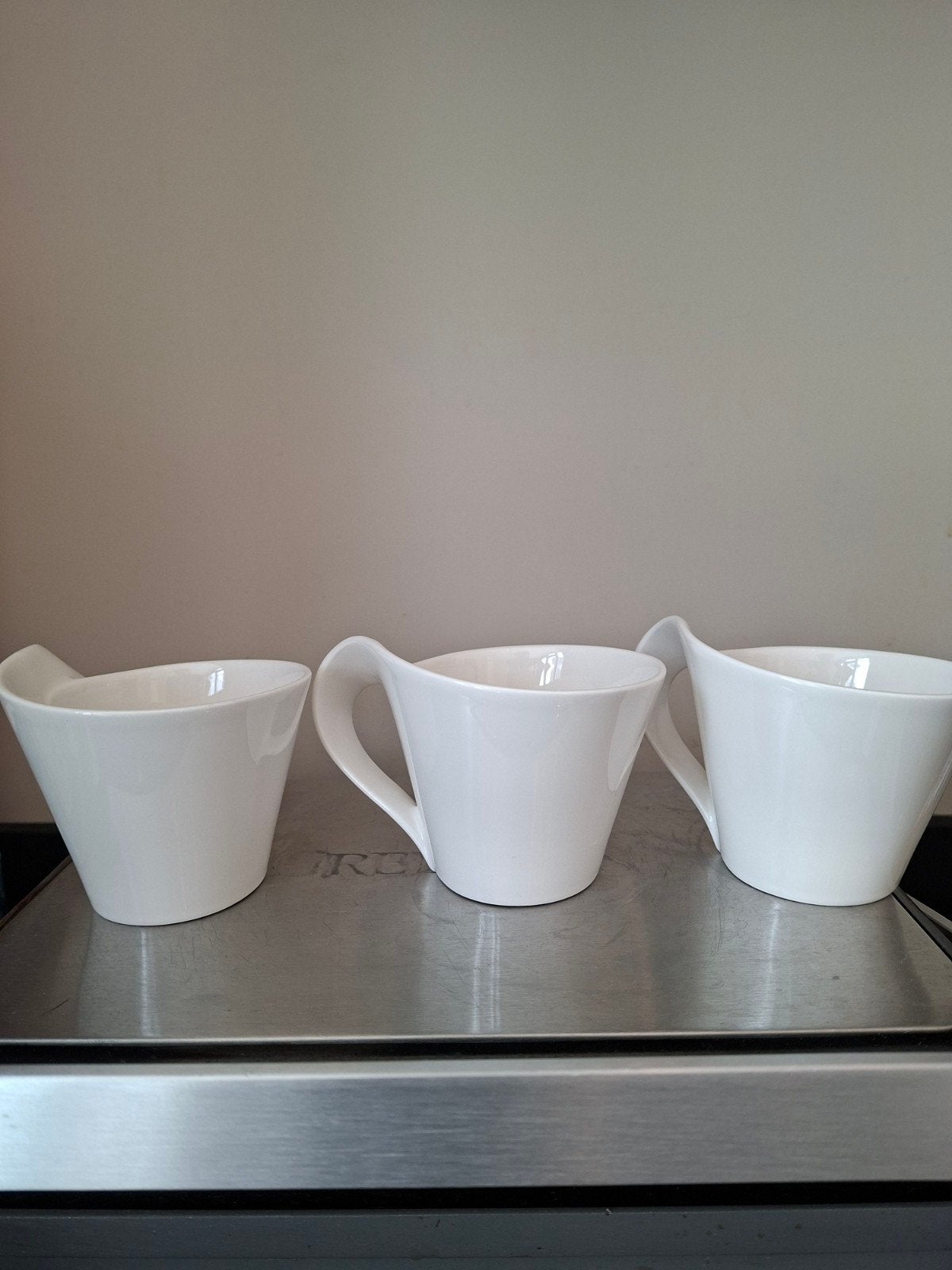 3 Villeroy & Boch NewWave porseleinen mokken - Nieuwstaat, Huis en Inrichting, Keuken | Servies, Ophalen of Verzenden, Zo goed als nieuw