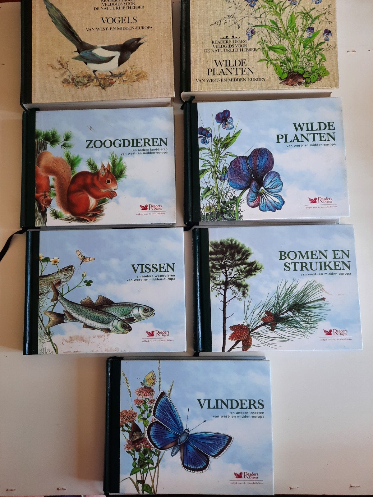 Readers Digest veld-natuurgidsen., Boeken, Ophalen of Verzenden, Zo goed als nieuw, Natuur algemeen, Readers Digest