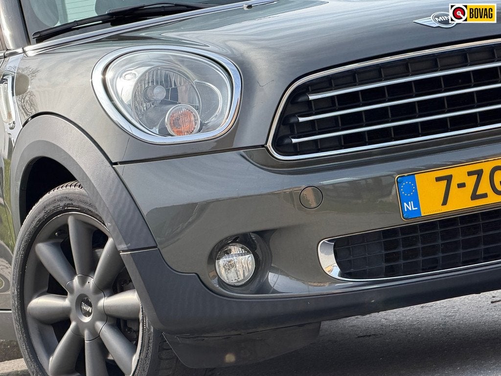 Mini Countryman 1.6 Cooper Chili - Royal Grey - Panorama/Sch, Voorwielaandrijving, Gebruikt, Euro 6, Leder en Stof