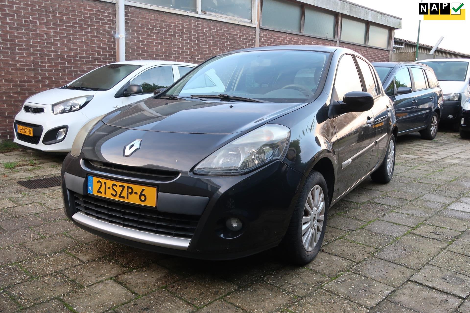 Renault Clio 1.2 Collection *Rijklaarprijs *Airco *NAP, Auto's, Voorwielaandrijving, Euro 5, 535 kg, Gebruikt