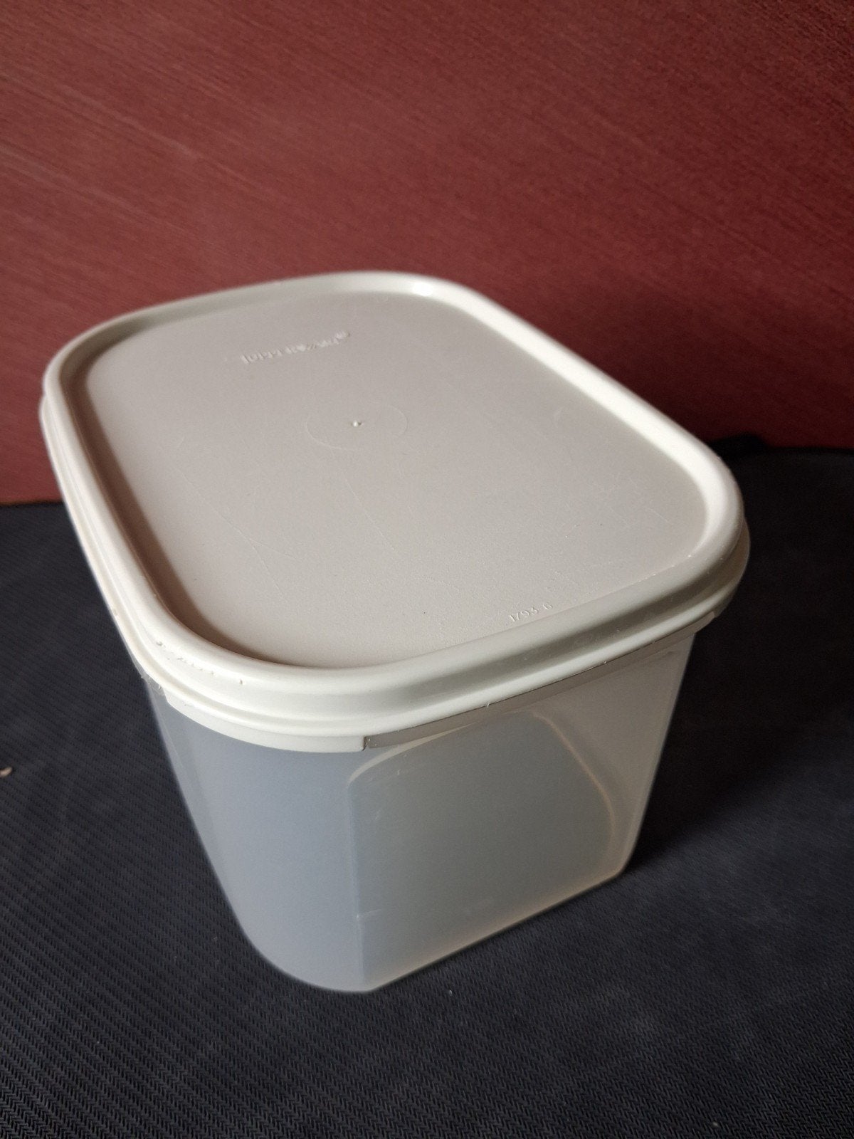 Tupperware bewaardoos 1.9 liter met deksel, Ophalen of Verzenden