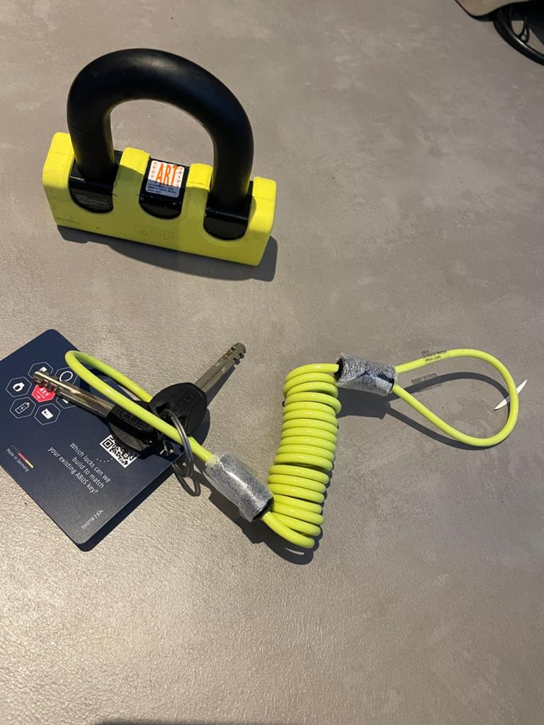 ART schrijfremslot van ABUS incl ketting, Motoren, Ophalen of Verzenden, Gebruikt