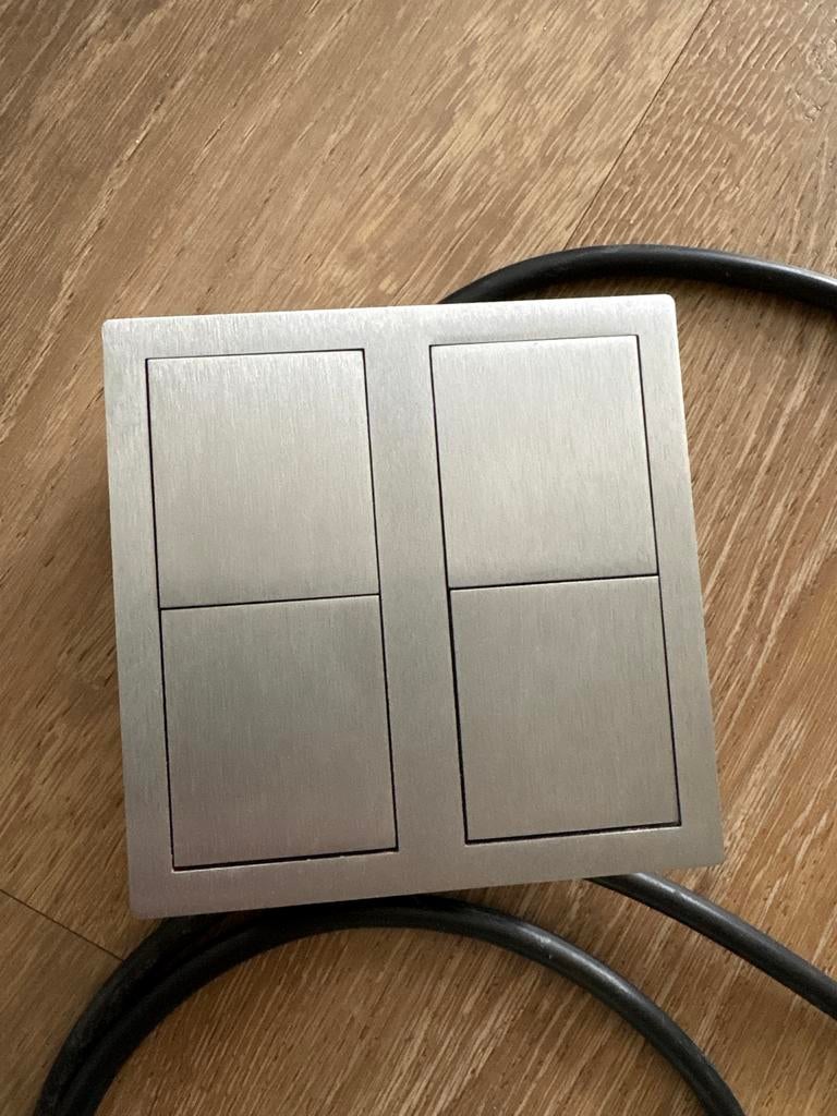 Inbouw stekkerdoos keuken - 2 stopcontacten, Ophalen, Zo goed als nieuw, Stopcontact