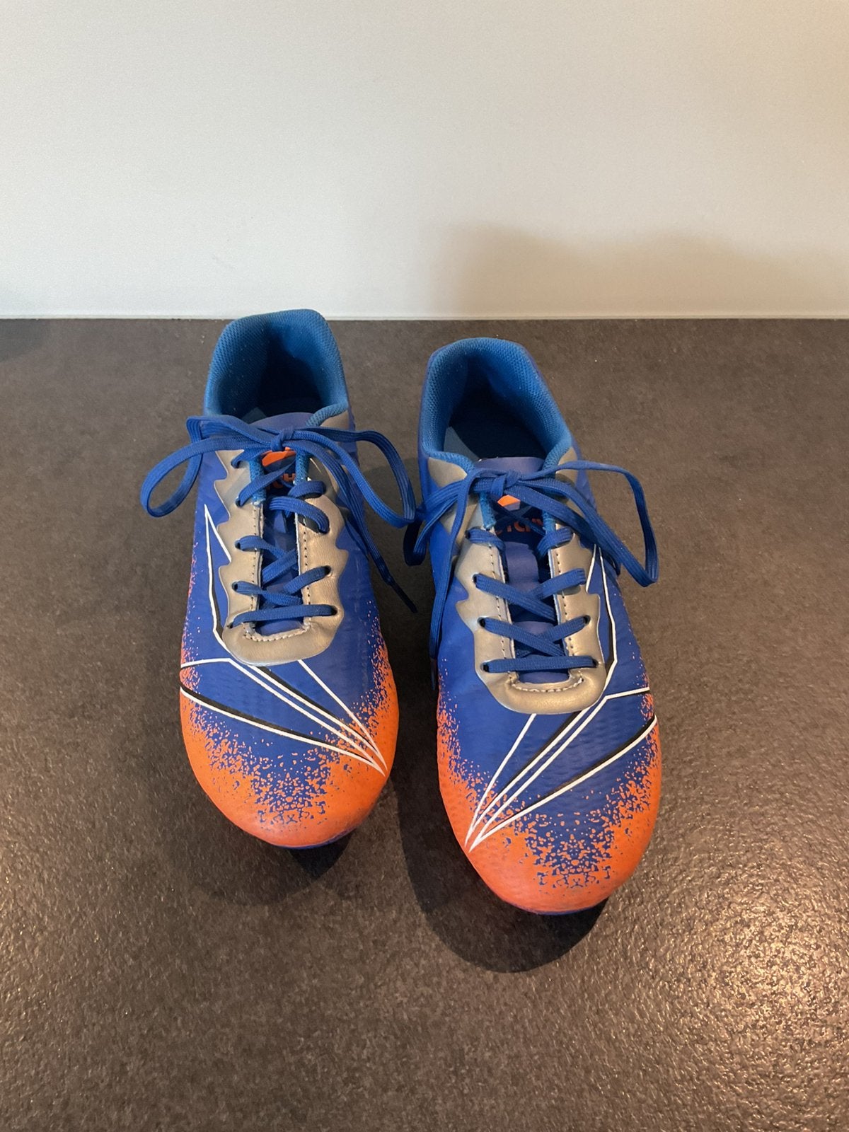 Voetbal schoenen maat 35, Maat XS of kleiner, Schoenen, Ophalen of Verzenden, Zo goed als nieuw