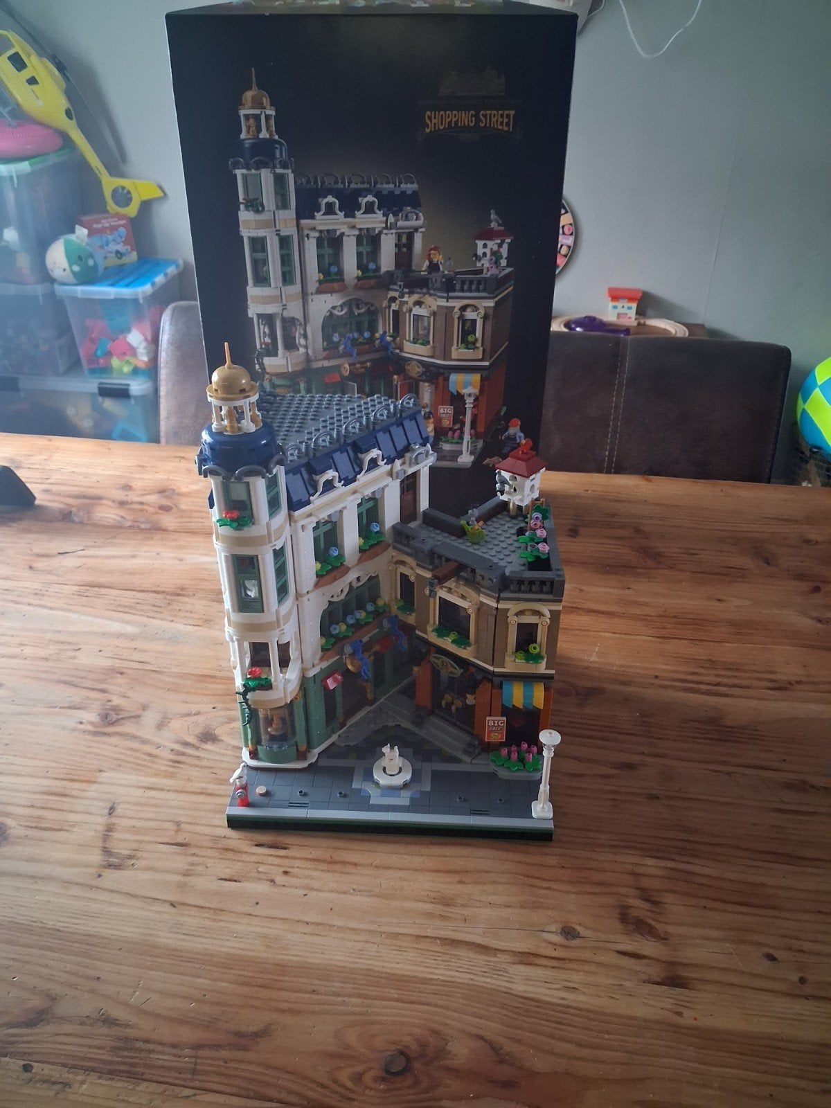 lego modular building shopping street 11371, Kinderen en Baby's, Ophalen, Zo goed als nieuw