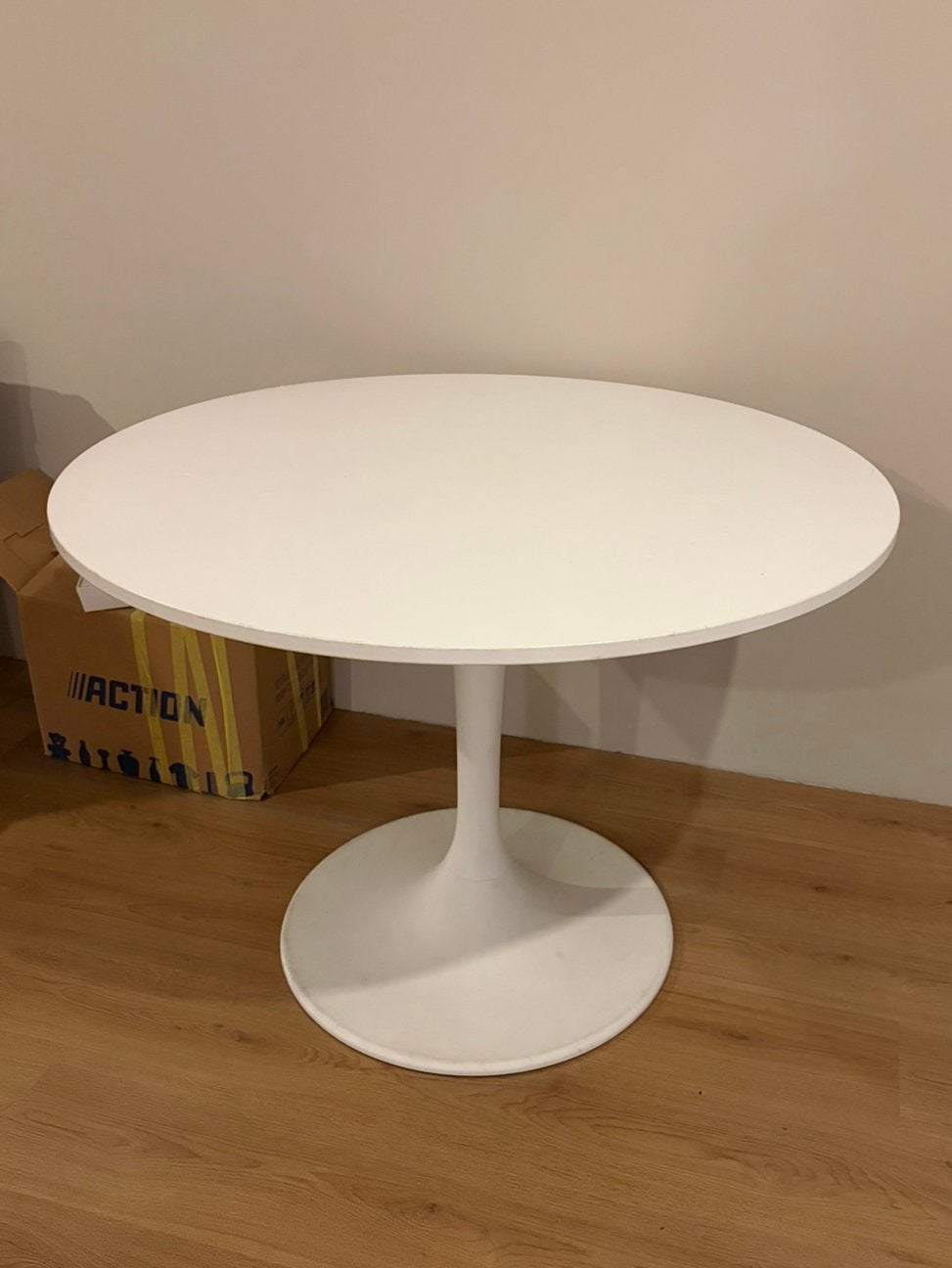 IKEA DOCKSTA, Ophalen, Gebruikt