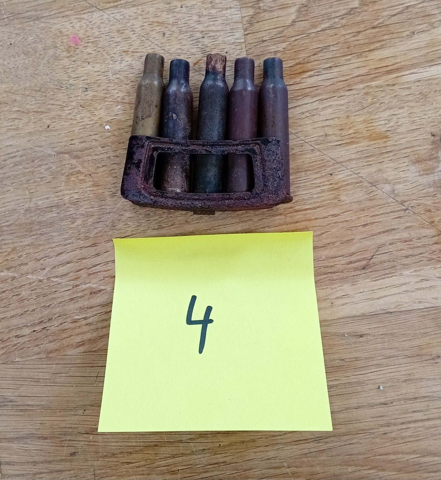 Originele Nederlandse M.95 Mannlicher Laderclip 5 huls leeg!, Ophalen of Verzenden, Nederland, Hulzen of Bodemvondsten