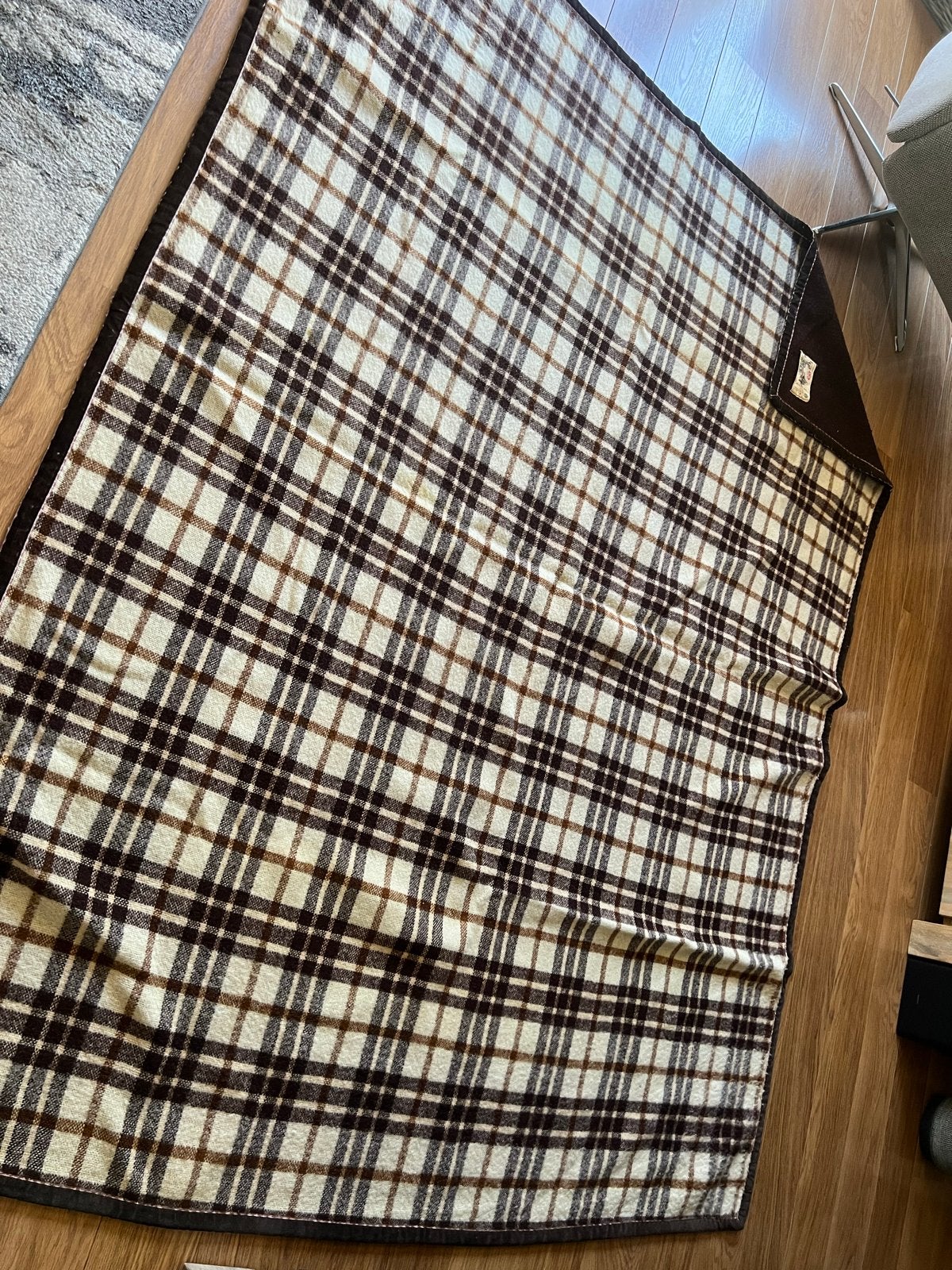 Aabe 100% wollen deken - 230x185 cm, Wol, Ophalen of Verzenden, Bruin, Woondeken