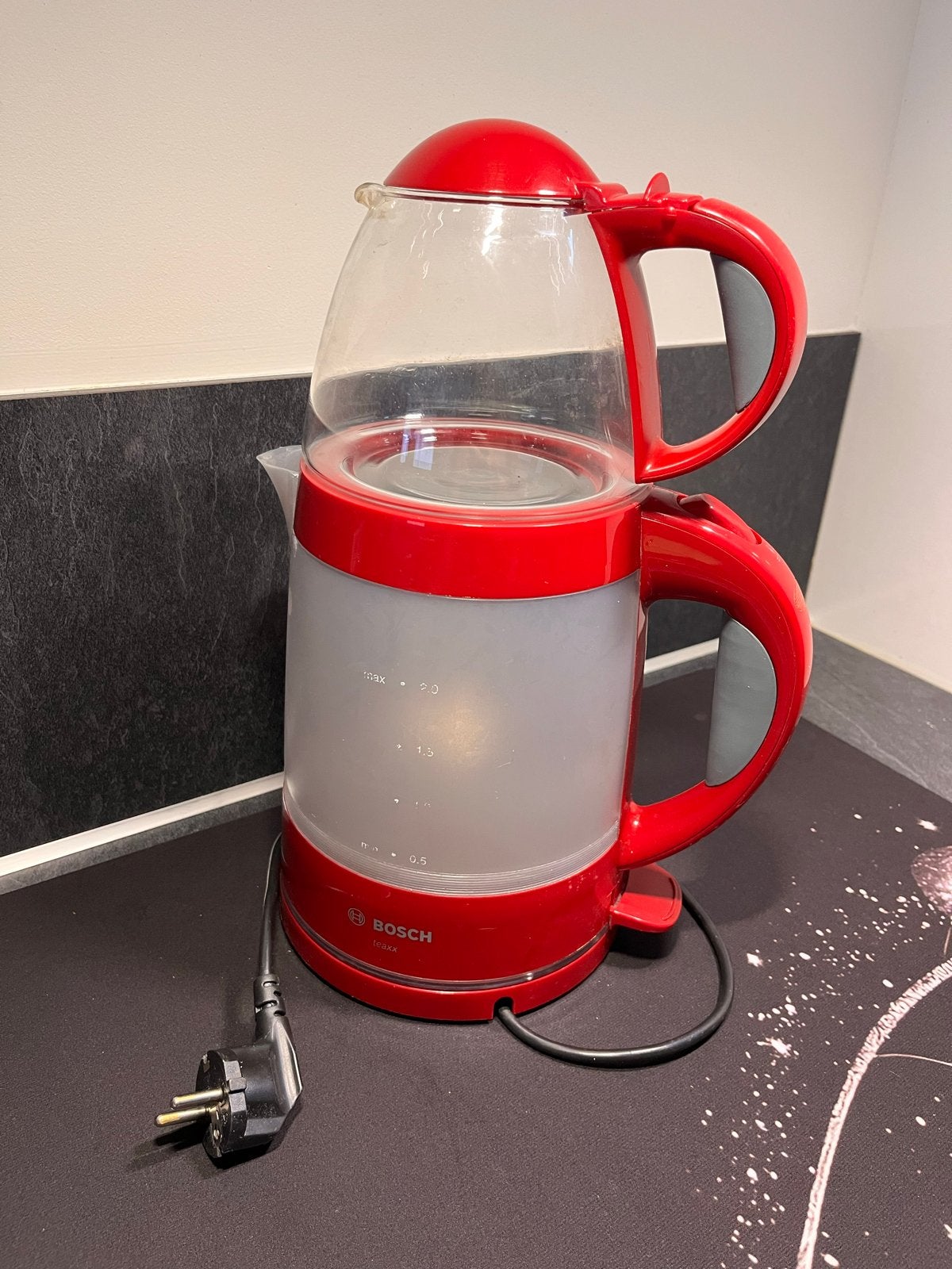Bosch Samovar Theepot - Rood, 2 liter of meer, Ophalen, Gebruikt, Draadloos
