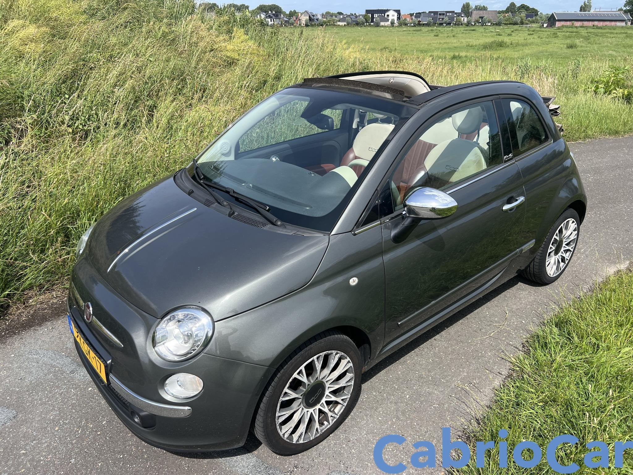 Fiat 500 C 0.9 TwinAir Lounge BiColor GARANTIE, Auto's, Fiat, Euro 5, 86 pk, Gebruikt, 31 €/maand