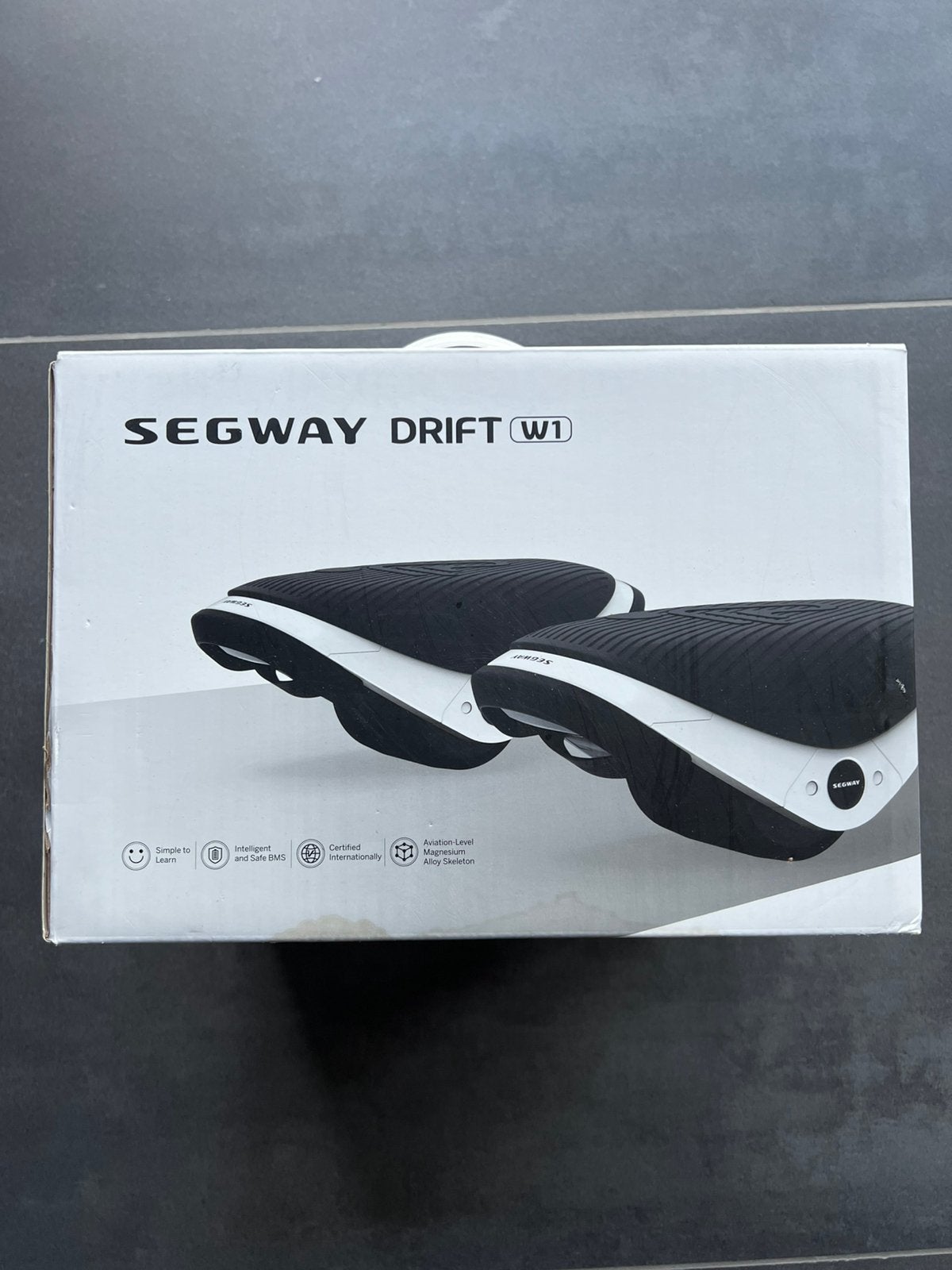 Segway Drift W1 E-skates NIEUW in de doos!, Fietsen en Brommers, Steps, Ophalen of Verzenden, Nieuw, Overige typen, Segway