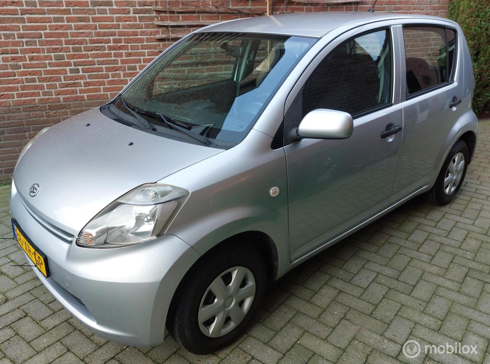 Daihatsu Sirion 2 1.0-12V 5 Drs. Airco/APK 25-6-27/Nw. accu, Auto's, Voorwielaandrijving, Gebruikt, Bedrijf, Handgeschakeld