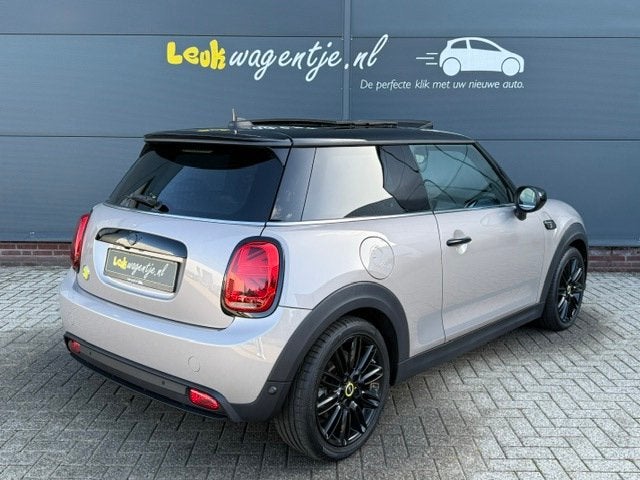 MINI Electric Collection 33 kWh *pano *leer *camera *keyless, Gebruikt, 33 kWh, 4 stoelen, Mini Electric
