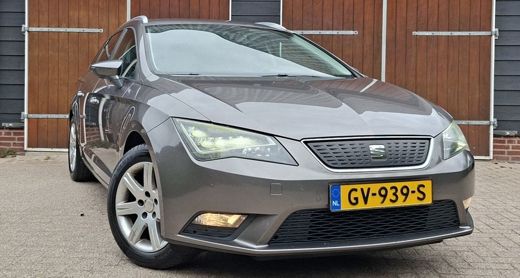 SEAT Leon ST 1.0 EcoTSI Style Con | Trekhaak | Bluetooth | D, Auto's, Stof, Gebruikt, Leon, Origineel Nederlands