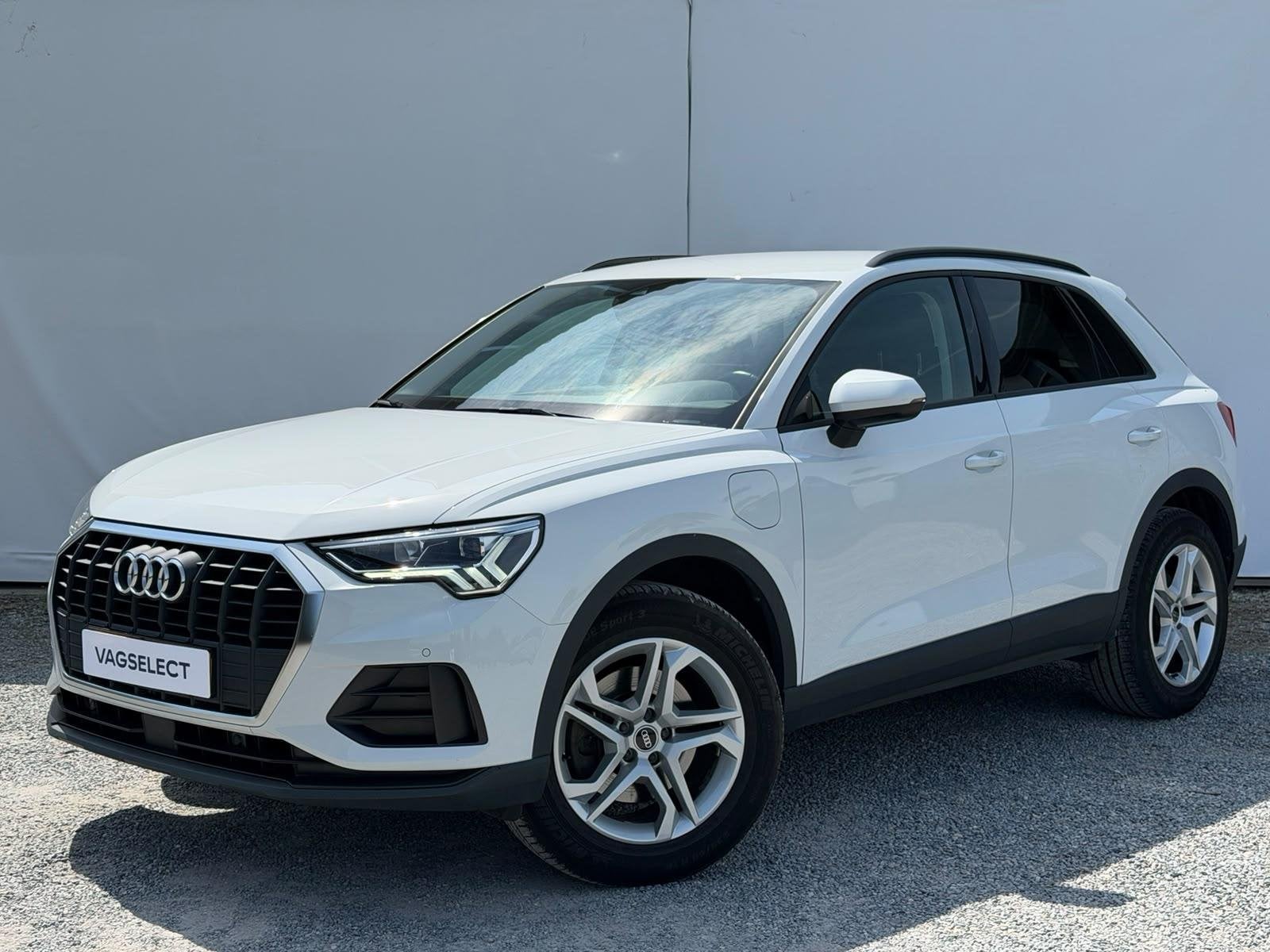 Audi Q3 45 TFSI e // proefrit mogelijk, Auto's, Audi, Bedrijf, Te koop, Q3, ABS, Adaptieve lichten, Airbags, Airconditioning, Alarm