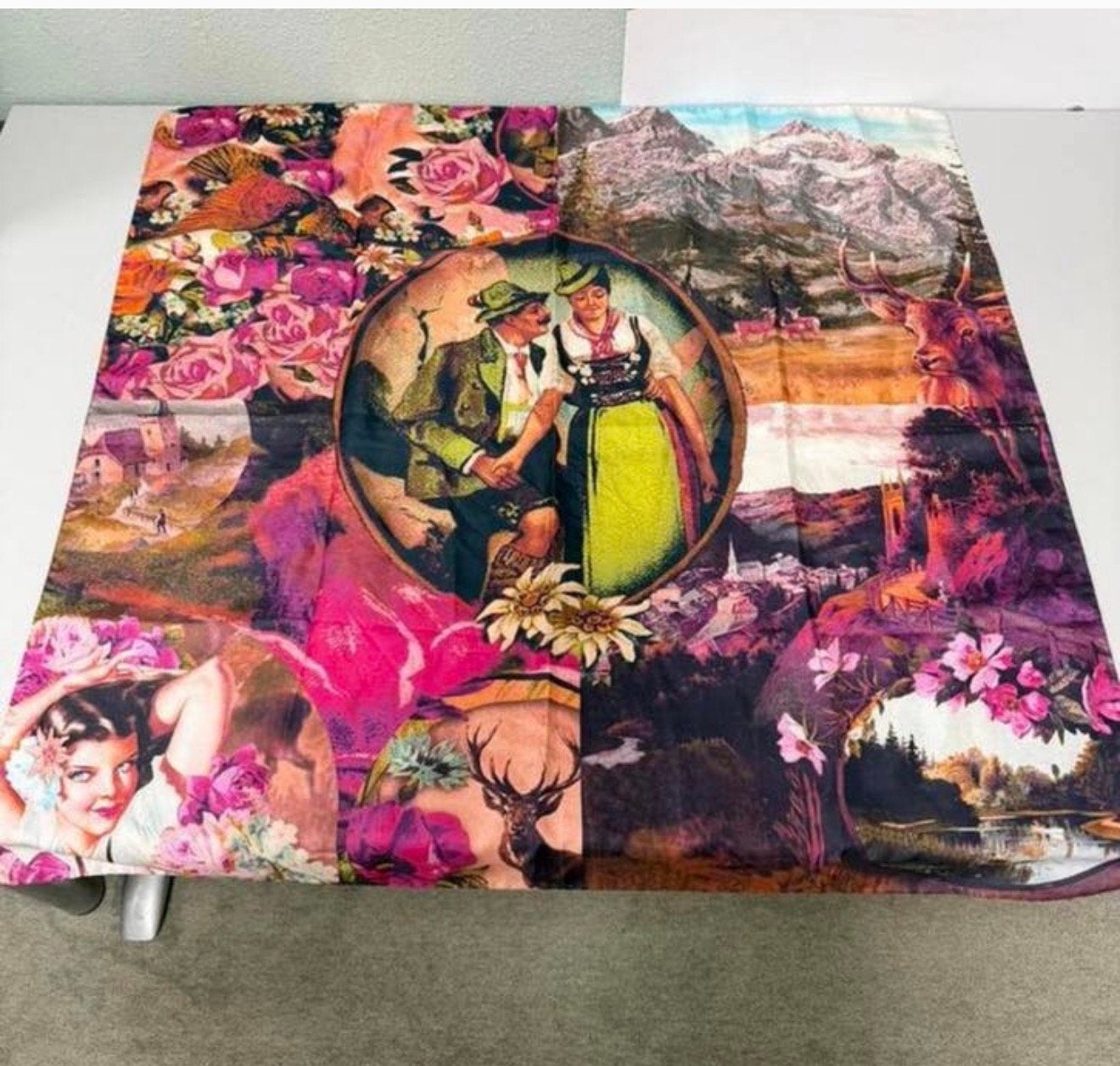 Prachtige Mode Sjaal Bloemen, Beiers & Berglandschap – 88 cm, Maat 46/48 (XL) of groter, Ophalen of Verzenden, Zo goed als nieuw