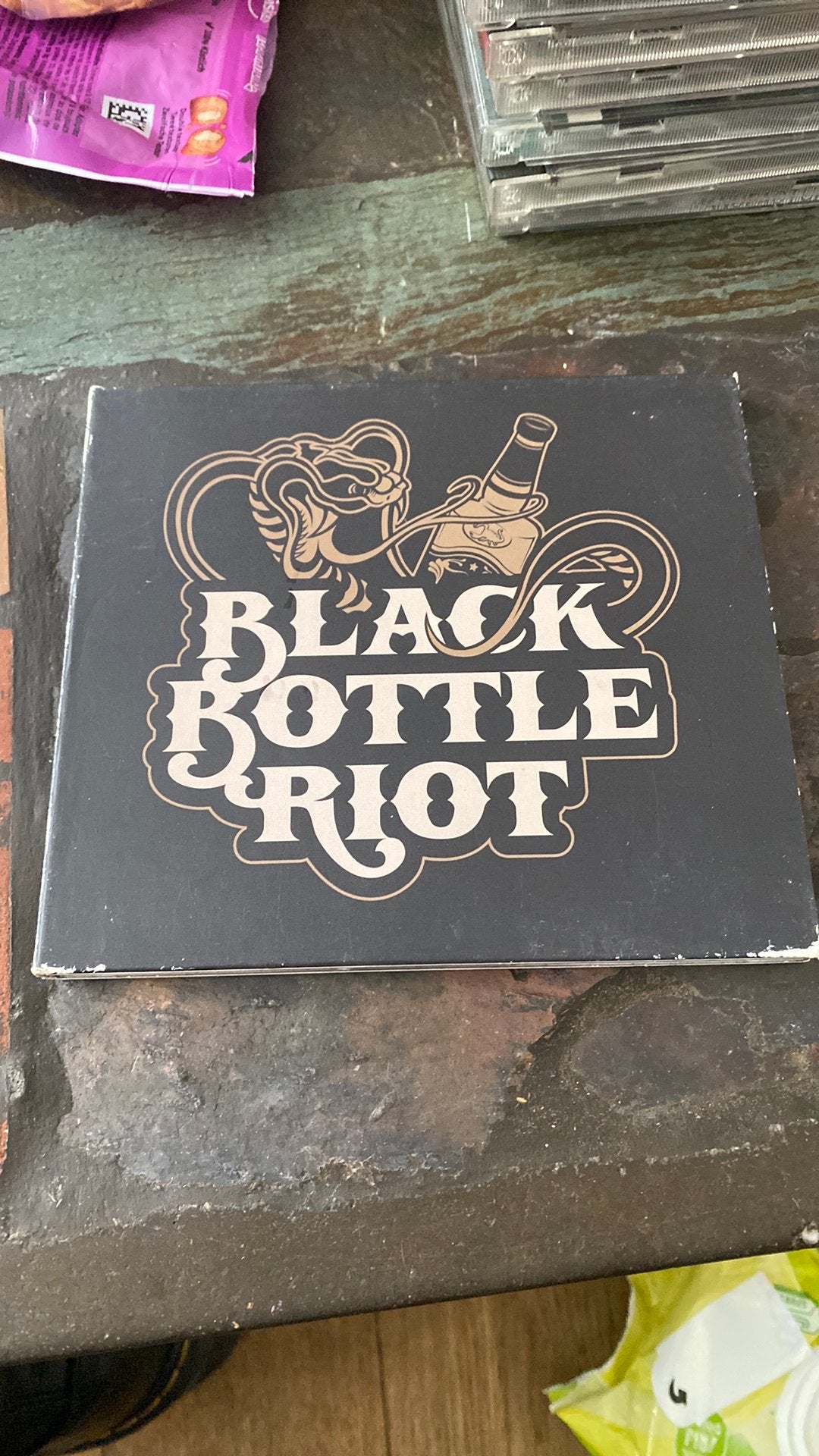 Cd black bottle riot,, Ophalen of Verzenden, Zo goed als nieuw, Poprock
