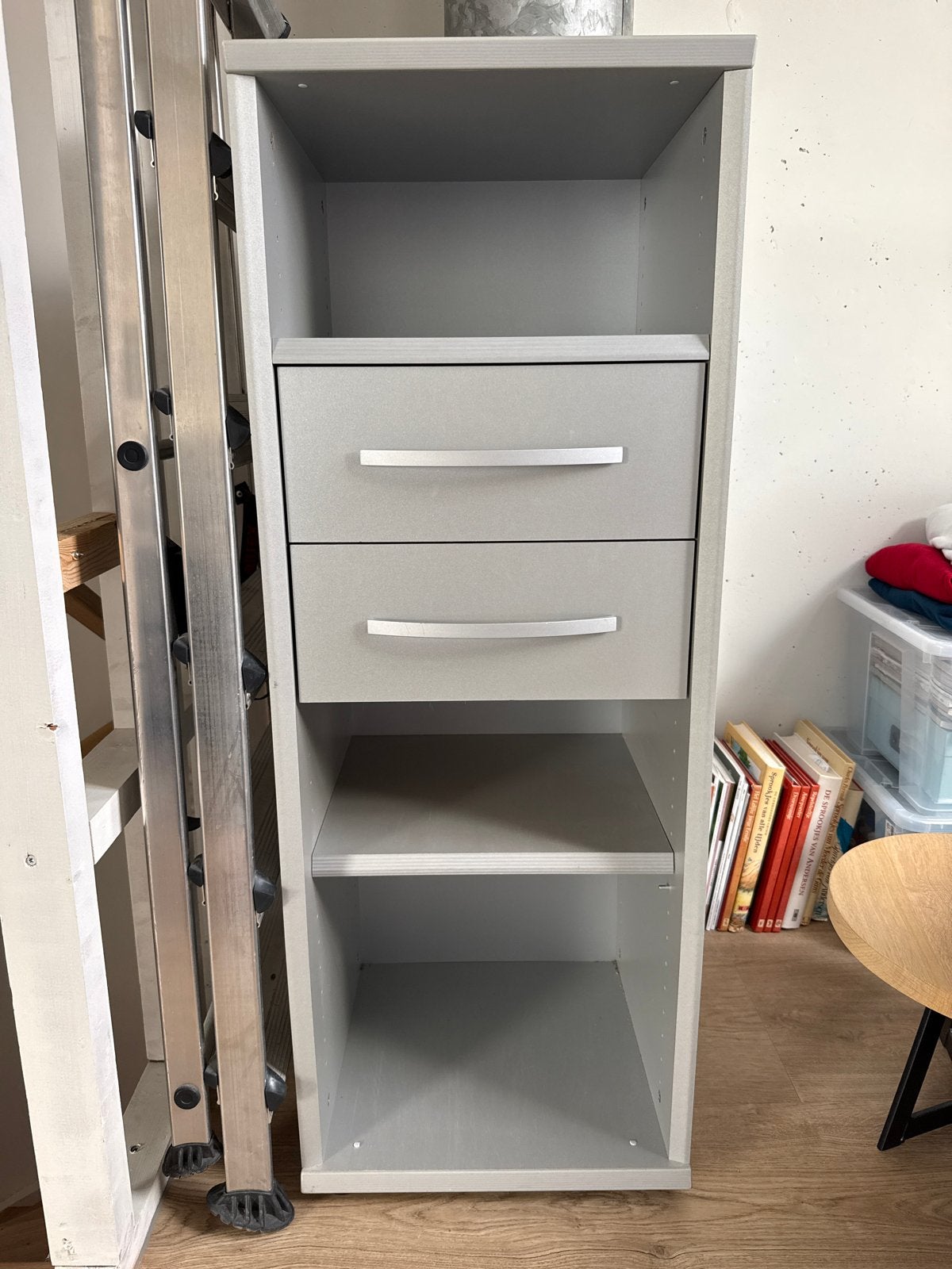 Grijze kast met lades en planken, Ophalen, Minder dan 50 cm, Gebruikt, Met lade(s)
