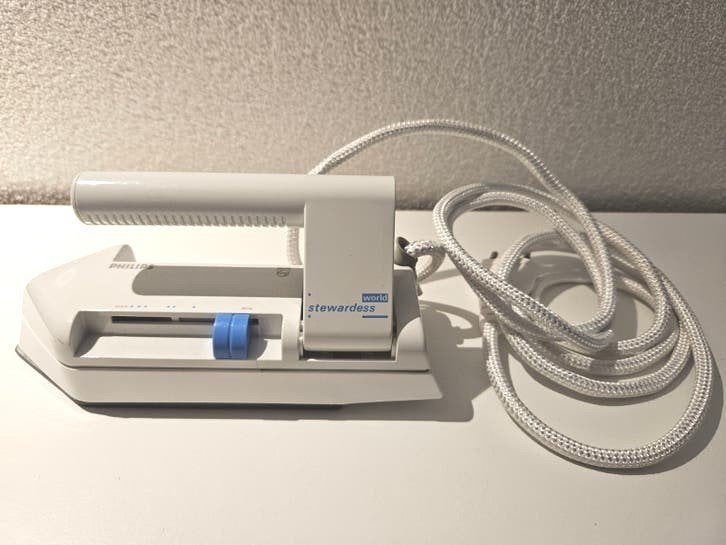 Philips HD1301/02 Reisstrijkijzer - Compact, Ophalen of Verzenden, Gebruikt, Strijkijzer met snoer