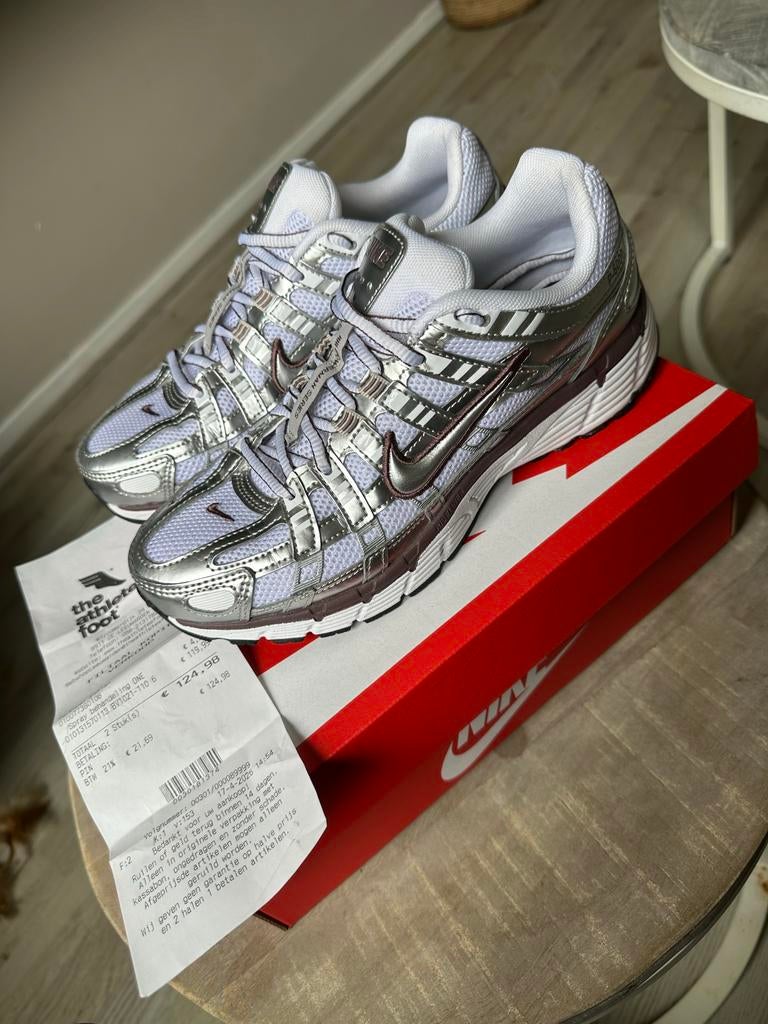 Nike P-6000 Sneakers - Zilver/Wit/Tattoo 36.5, Wit, Nieuw, Ophalen of Verzenden, Sneakers of Gympen