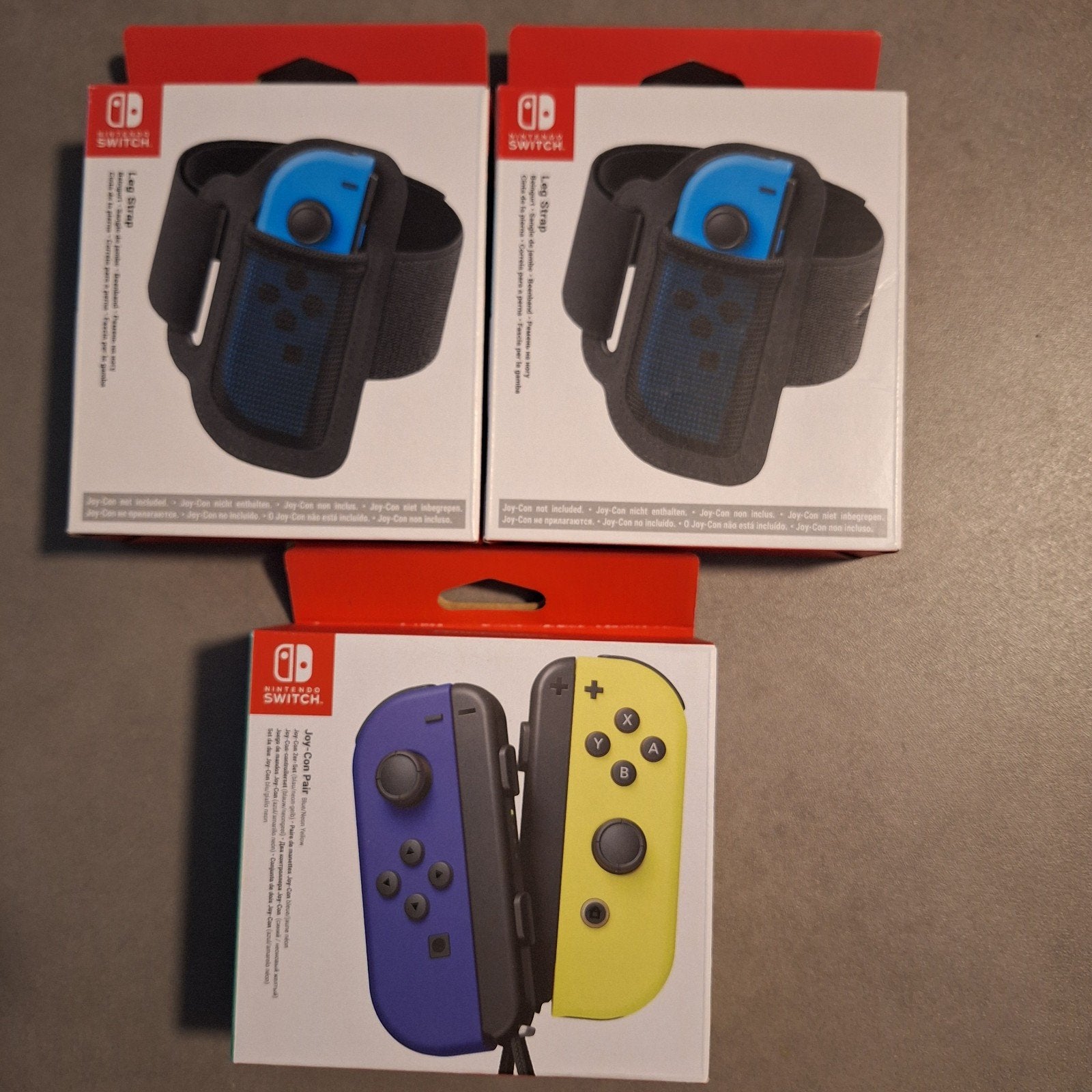 Nintendo Switch accessoires: Joy-Con en Leg Straps, Ophalen of Verzenden, Nieuw, Switch Original