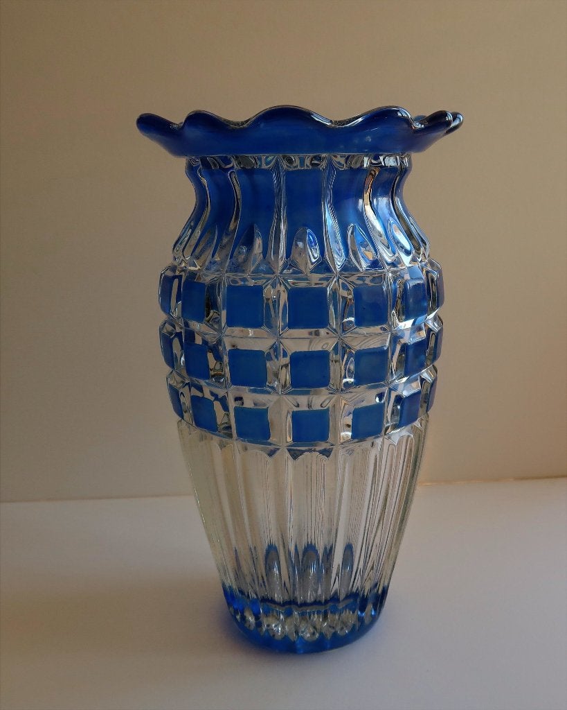 Grote glazen vaas SKLO uit 1950  hoogte 25 cm  diam 15 cm, Ophalen of Verzenden