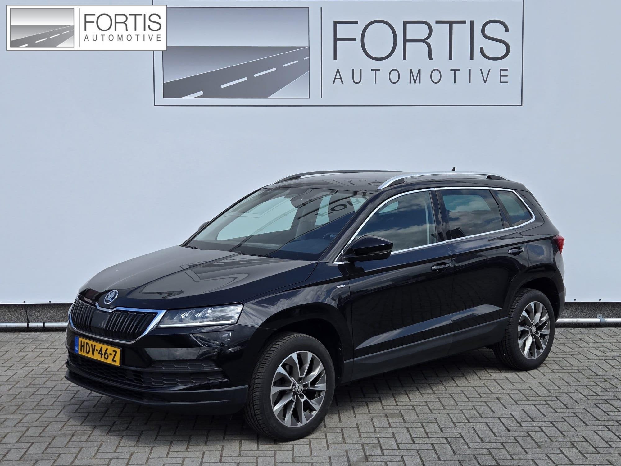 Skoda Karoq 1.0 TSI Business Edition Plus STOELVERWARMING |, Voorwielaandrijving, Stof, Gebruikt, Zwart