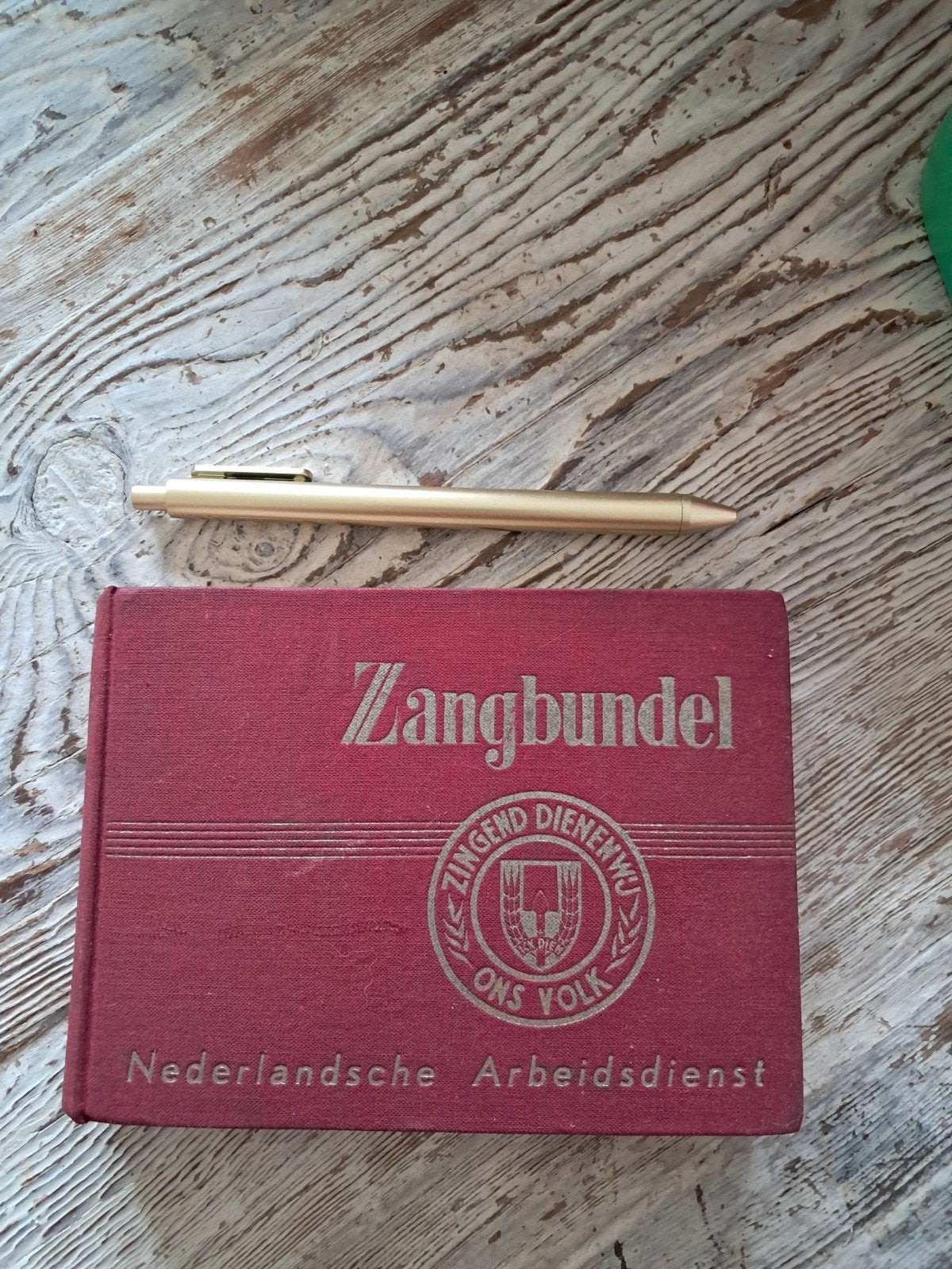 Nad zangbundel, Verzamelen, Verzenden, Nederland