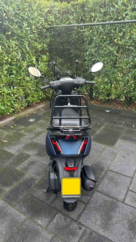 ZIPP scooter, Fietsen en Brommers, Ophalen, Gebruikt, Maximaal 45 km/u, Zip