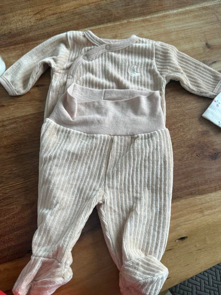 Babykleding pakket maat 44 en 46, Kinderen en Baby's, Babykleding | Prematuur, Ophalen of Verzenden, Gebruikt, Jongetje of Meisje
