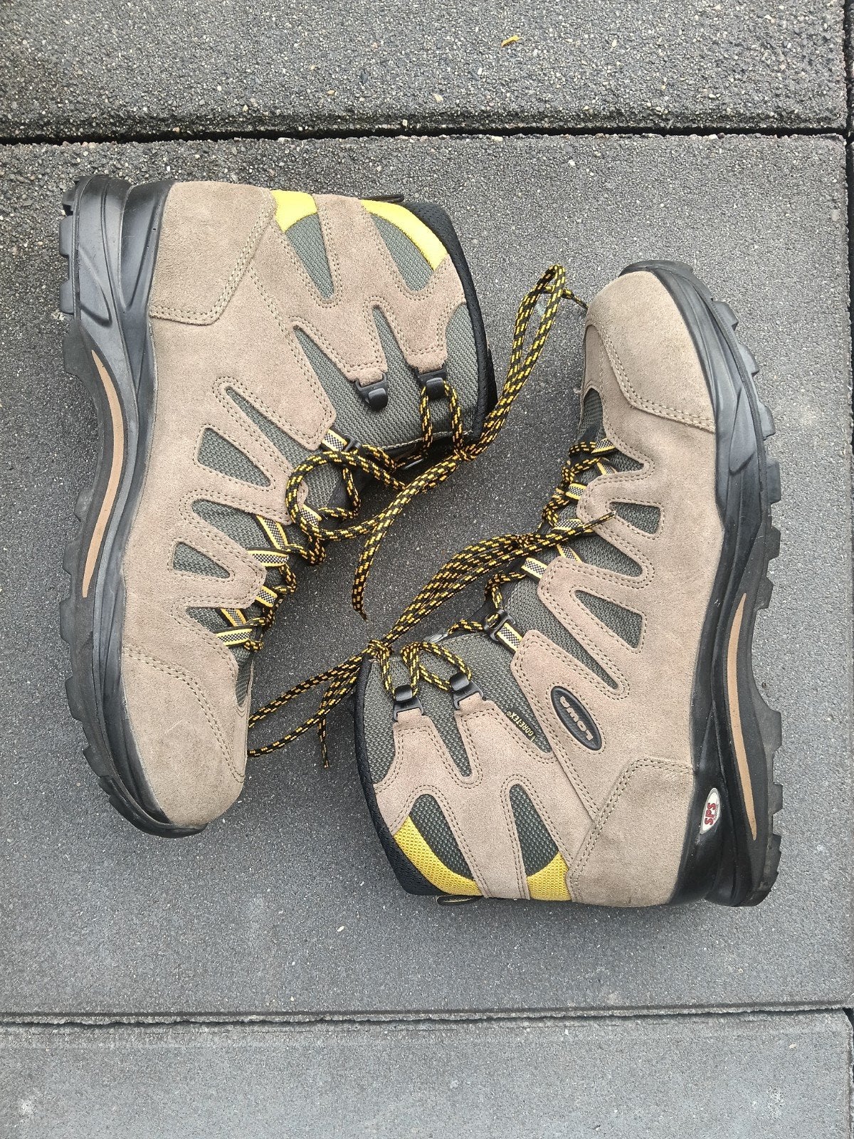 Lowa Khumbu Gore Tex mid wandelschoenen Vibram 47, Lowa, Bruin, Ophalen of Verzenden, Zo goed als nieuw