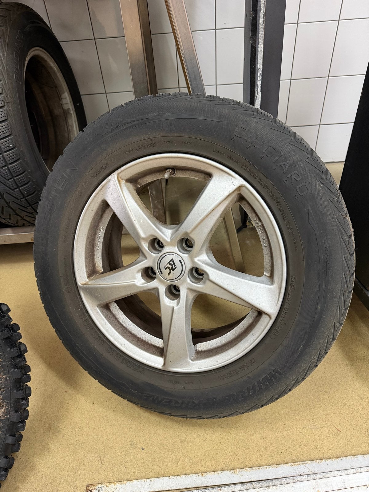 Opel Mokka winterbanden met velgen en TPMS sensoren, Ophalen, Gebruikt