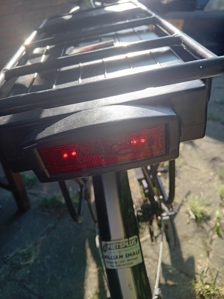 Achter licht  gezocht fmh motor, Fietsen en Brommers, Fietsaccessoires | Fietsverlichting, Ophalen of Verzenden, Zo goed als nieuw
