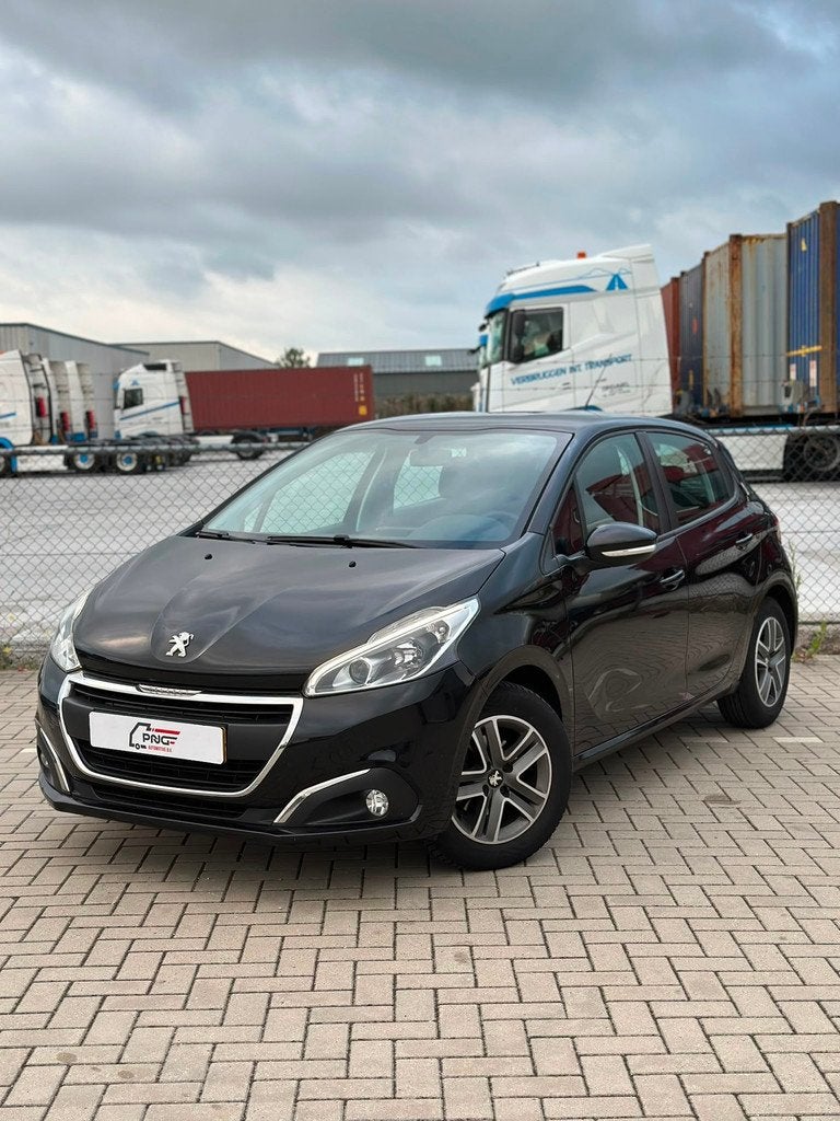 Peugeot 208 1.2 PureTech CRUISE - AIRCO - BLEUTOOTH, Voorwielaandrijving, Gebruikt, 1199 cc, 82 pk