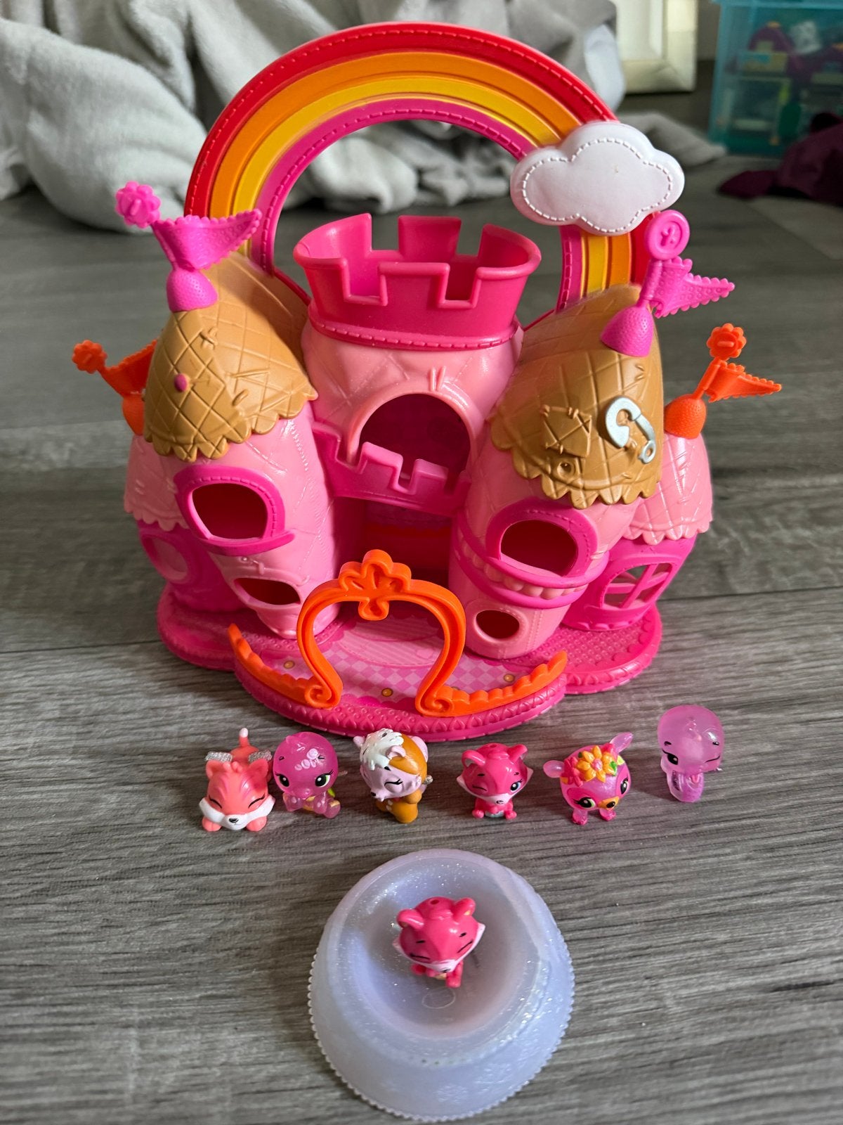 Hatchimals Kasteel met figuren, Ophalen of Verzenden, Zo goed als nieuw, Meisje
