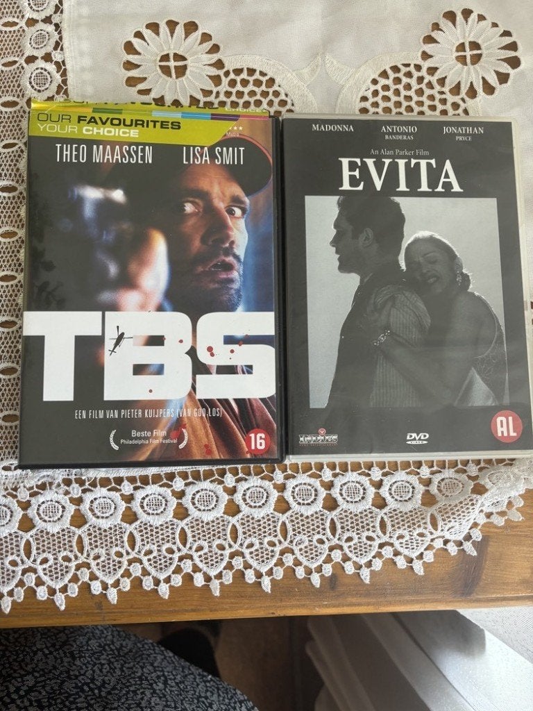theo maassen en evita dvd,s  samen 3,25, Alle leeftijden, Drama, Ophalen of Verzenden, Zo goed als nieuw
