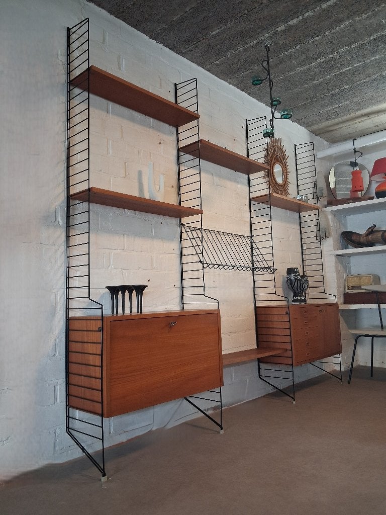 Jaren 60 Nisse String retro wandmeubel, teak, Ophalen, Gebruikt, Met klep(pen), 200 cm of meer
