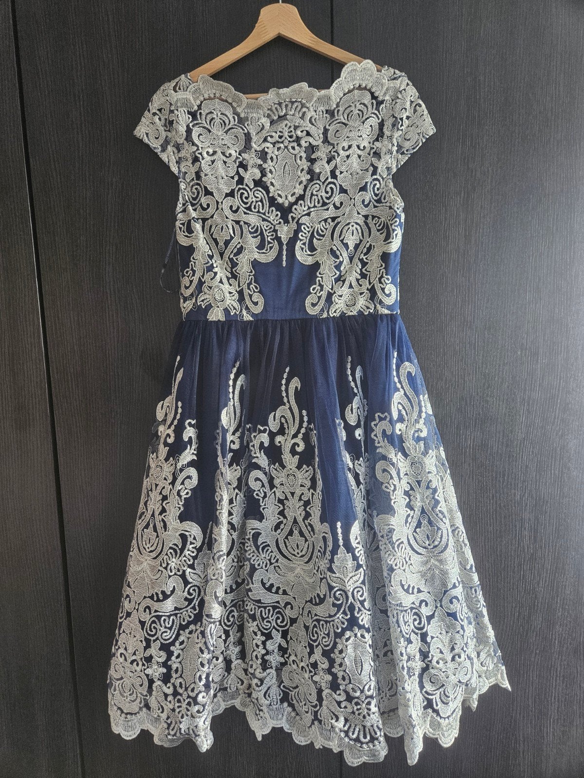 Chi Chi London jurk - 1x gedragen, Maat 38/40 (M), Blauw, Ophalen of Verzenden, Zo goed als nieuw