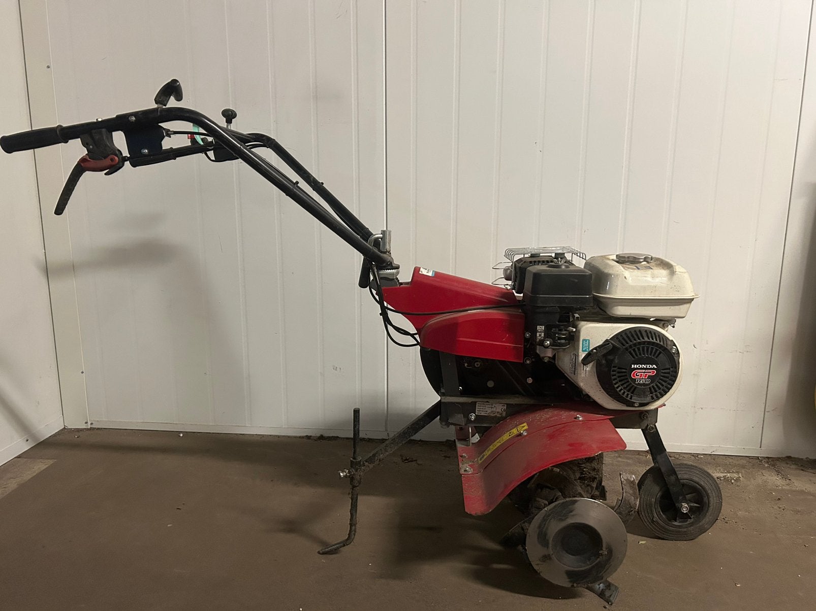 Freesmachine / grond ploeg (Honda) op benzine, Ophalen, Zo goed als nieuw