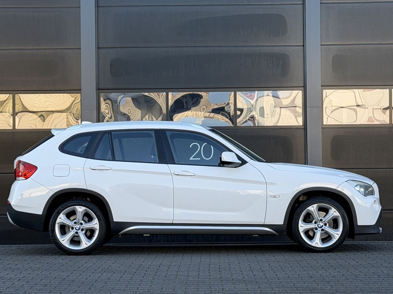 BMW X1 2.0 18d Executive Navi Clima PDC (bj 2010), X1, 1995 cc, 143 pk, 1445 kg