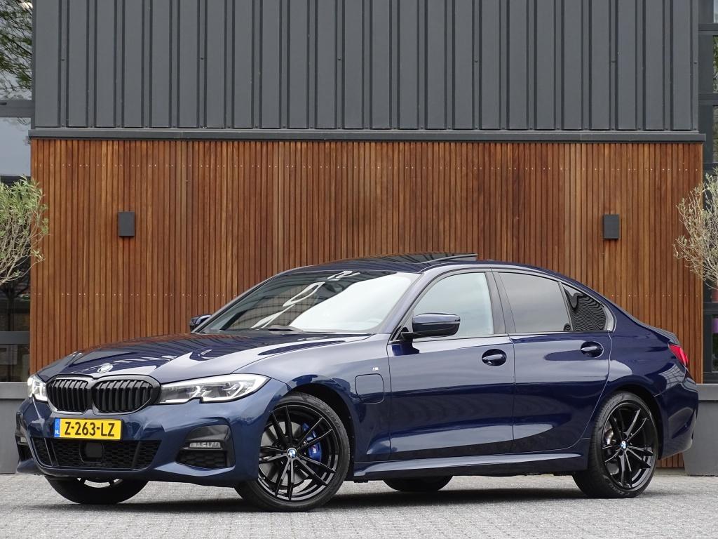 BMW 3-serie 330e High Executive / M-Sport / pano / Laser / 1, 1998 cc, Gebruikt, Blauw, Bedrijf