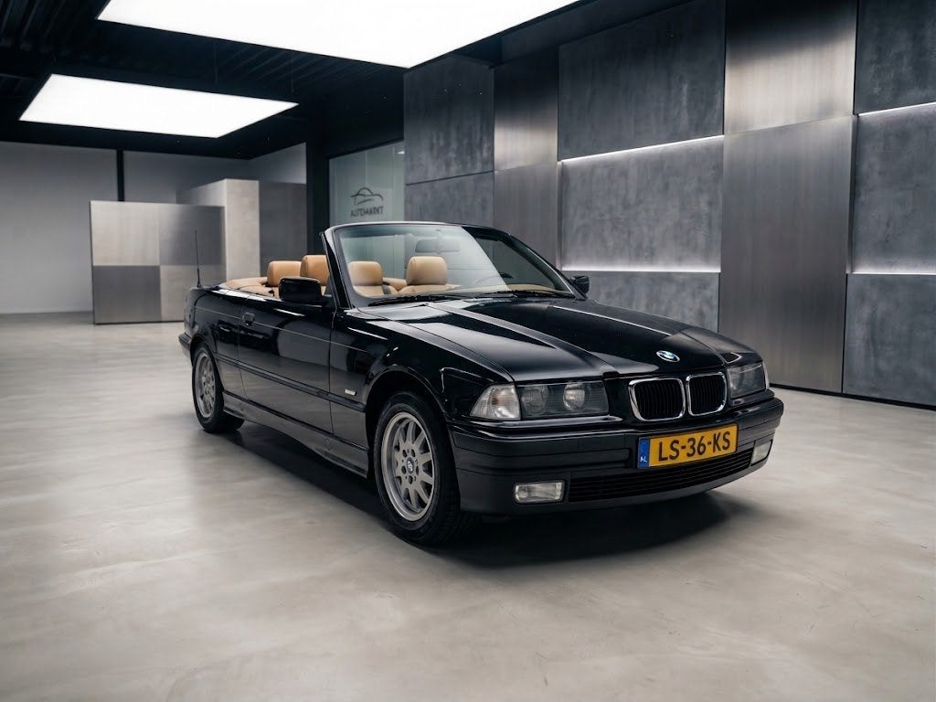 BMW E36 Cabrio Zwart  Inclusief GRATIS Hardtop!, Auto's, Dealer onderhouden, Achterwielaandrijving, Beige, Cabriolet