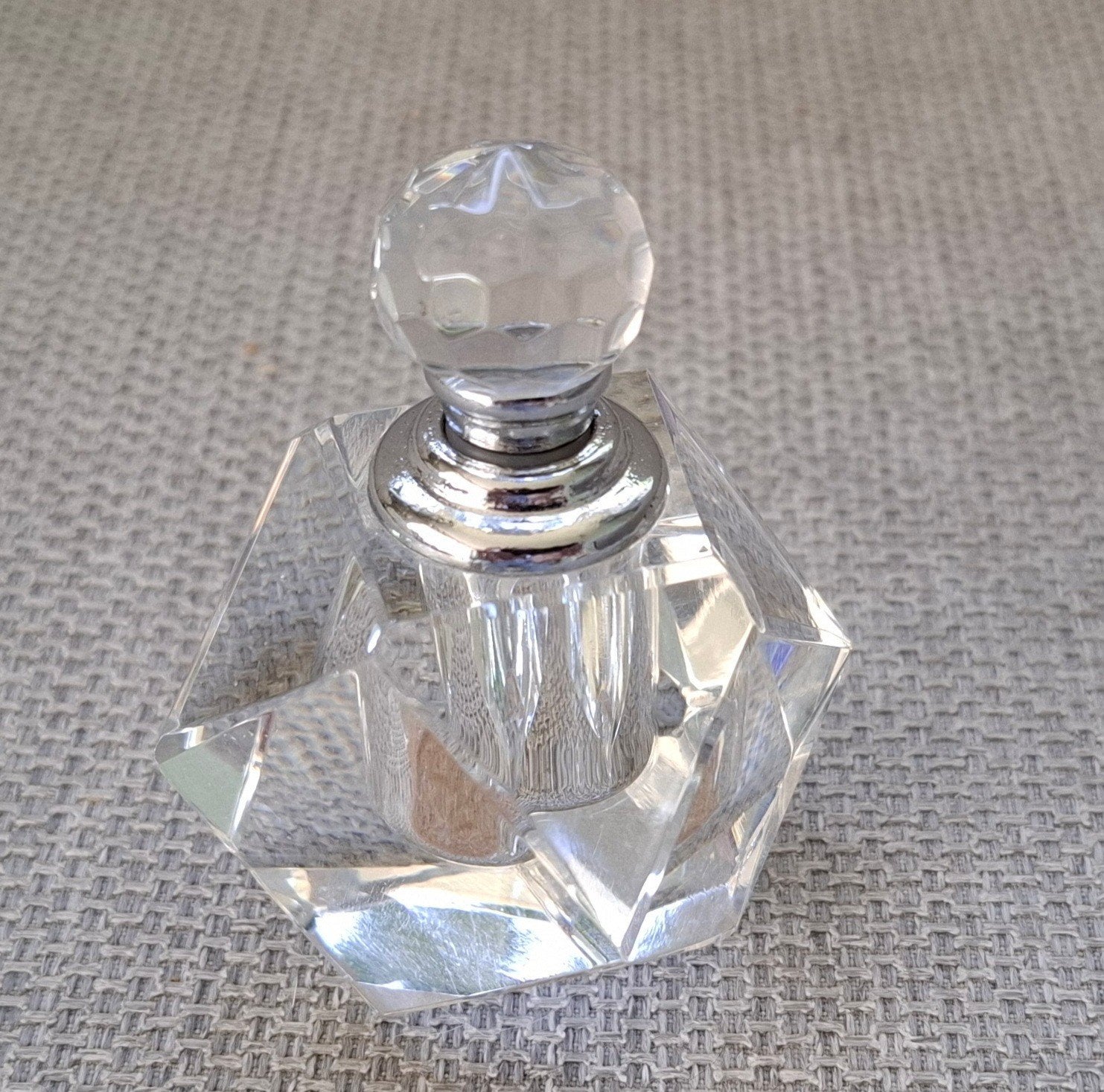 Kristallen miniatuur parfumflesje, Verzamelen, Ophalen of Verzenden, Zo goed als nieuw, Miniatuur